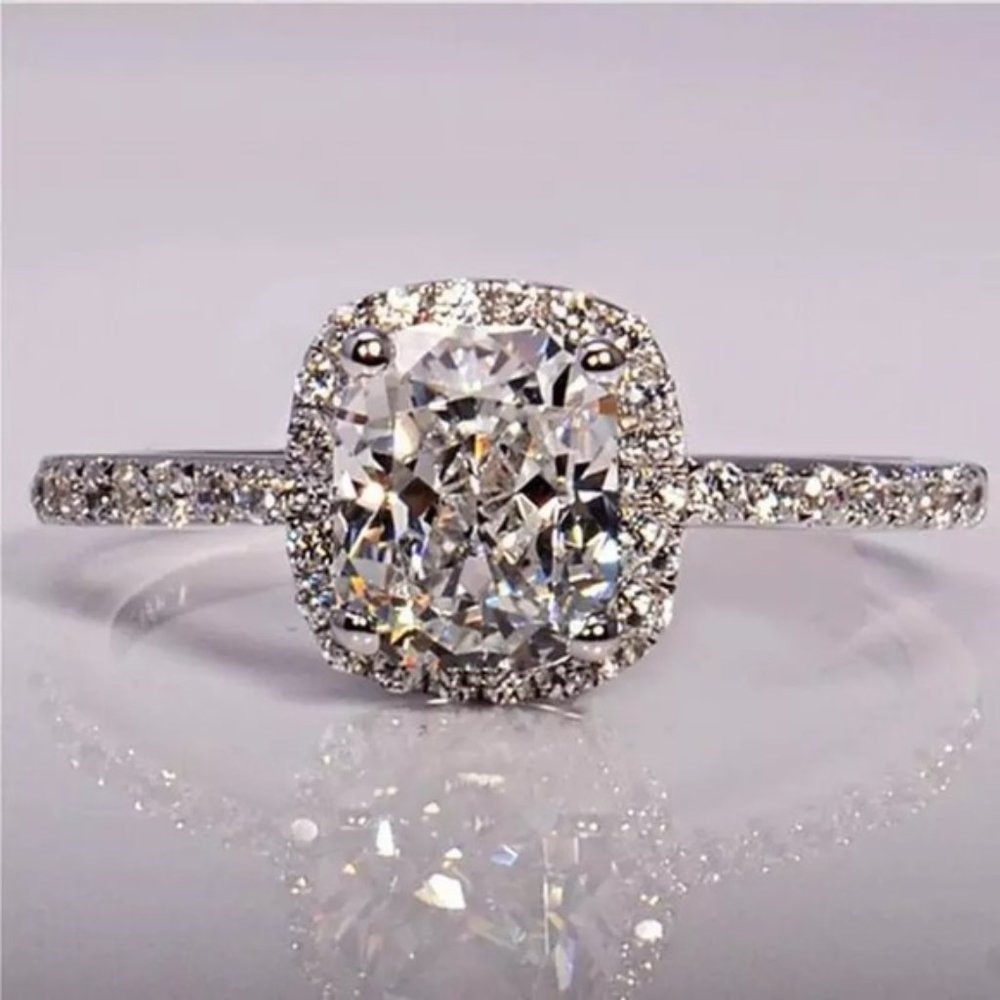 1.5-3.25Ct 925 Silver Cushion Cut Halo Solitaire Ring